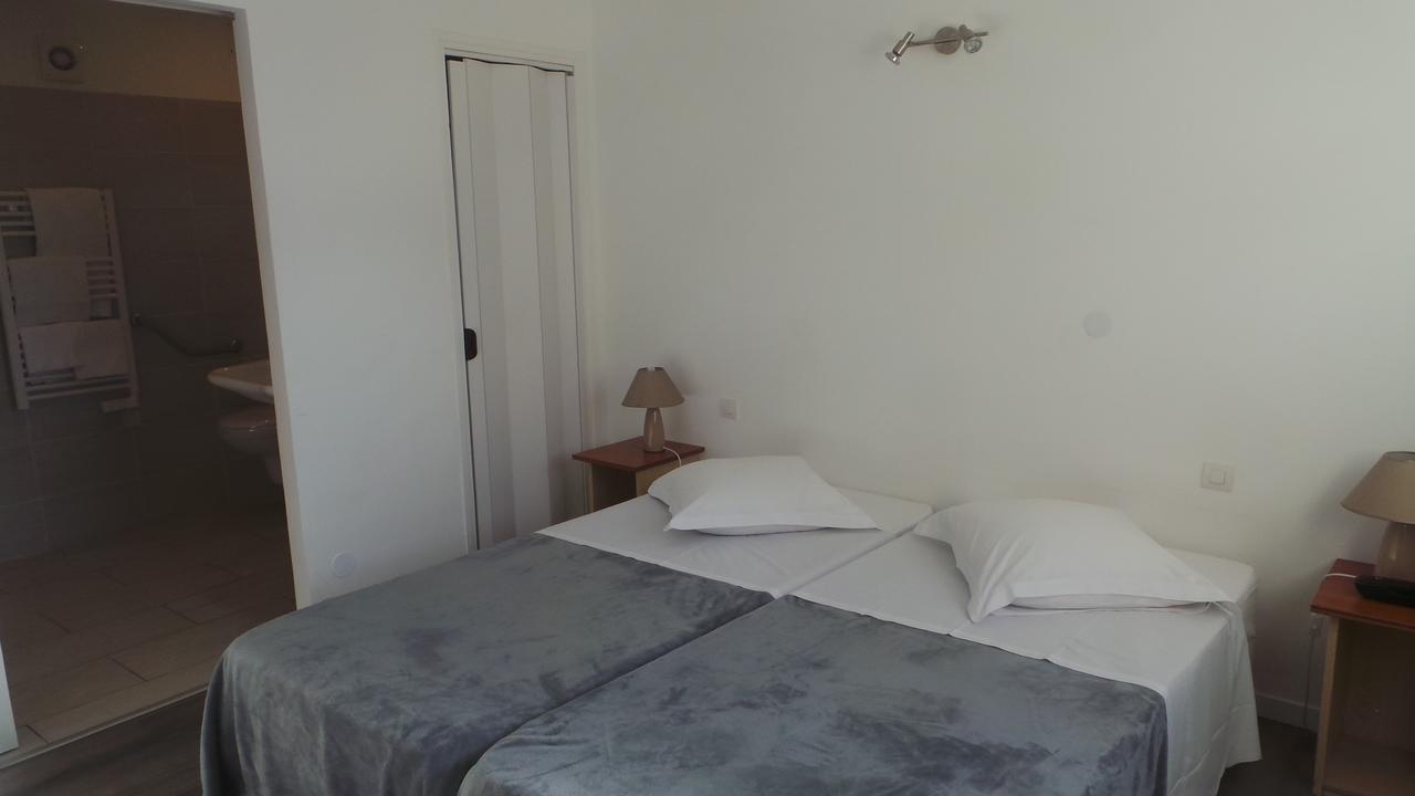 Hotel De La Poste Peymeinade Экстерьер фото